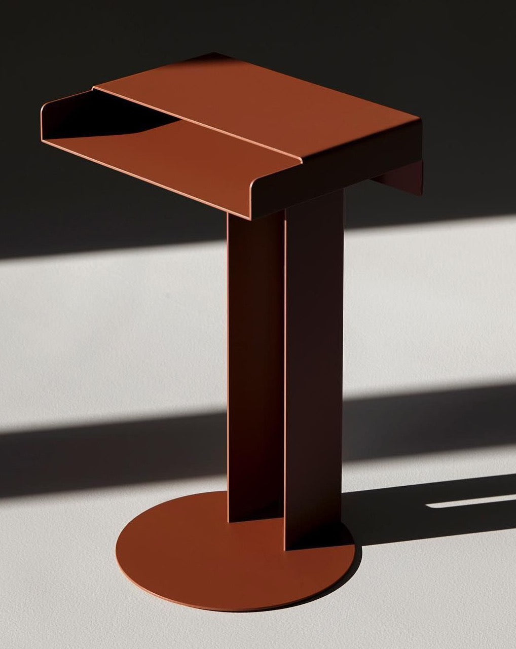 Meta Side Table – Bazar Noir