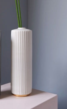 Atlas Vases Series