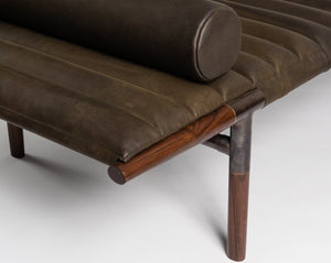 EÆ Daybed