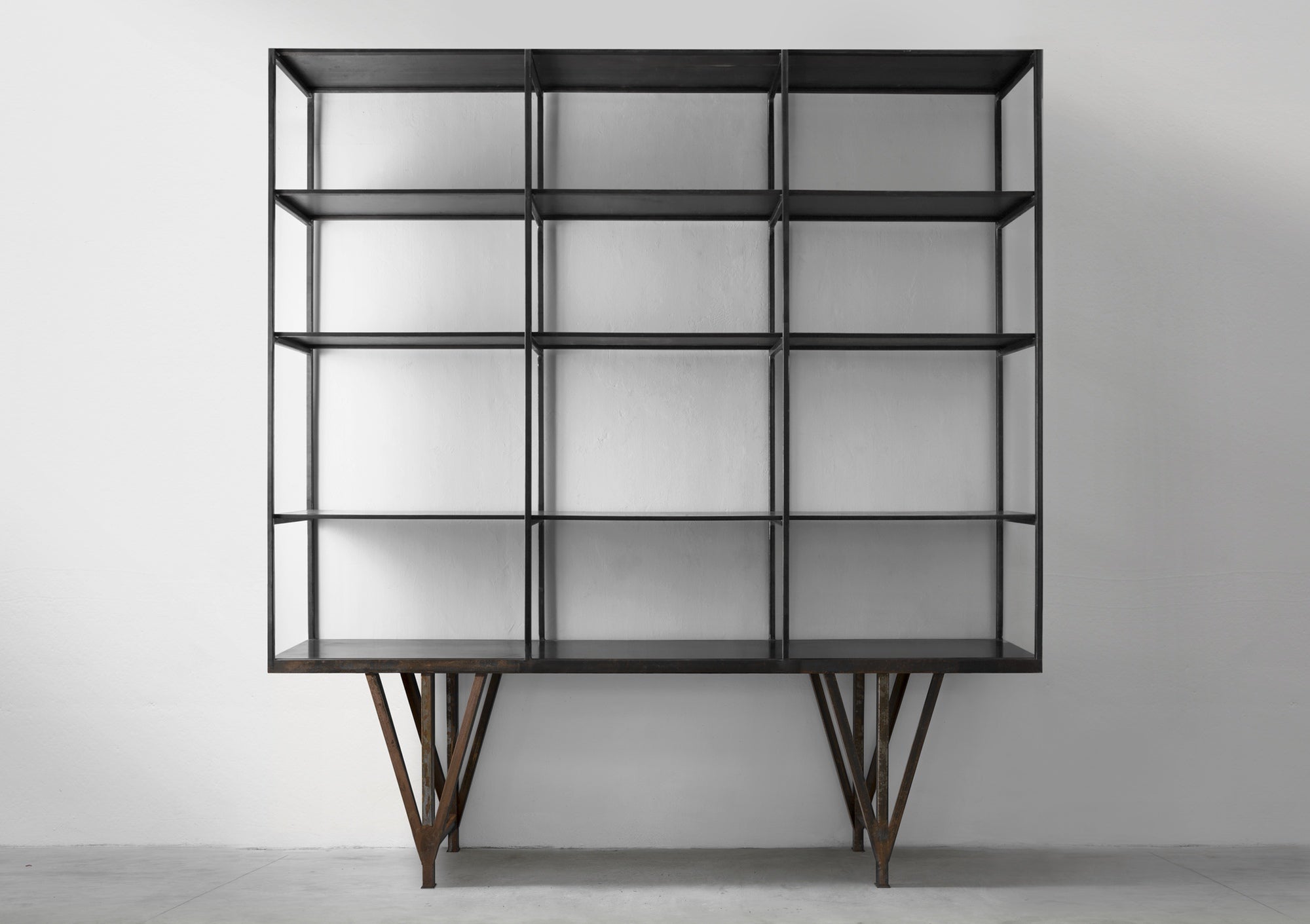 Solo Shelves